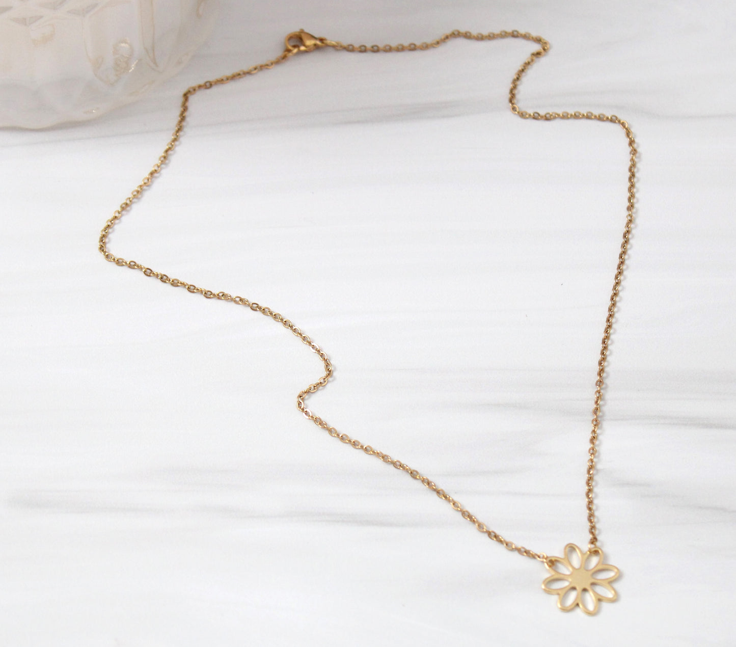 Bloom Flower Necklace in Gold