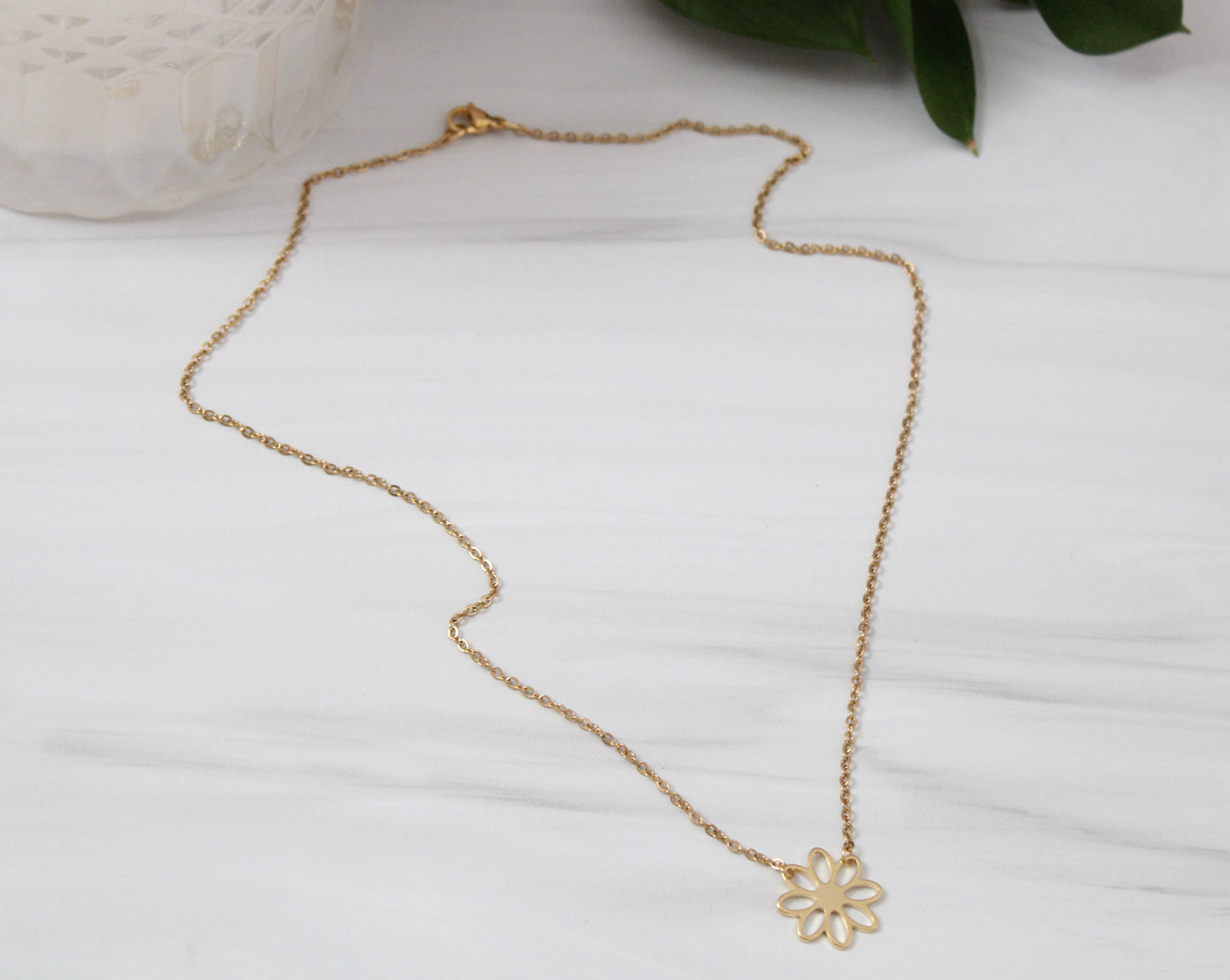 Bloom Flower Necklace in Gold