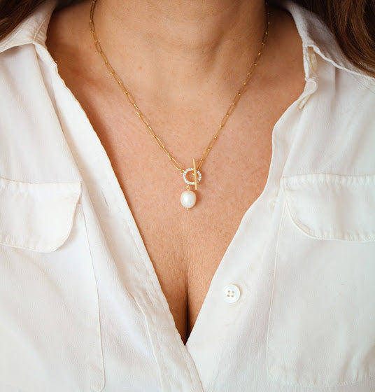 Luster Pearl Necklace
