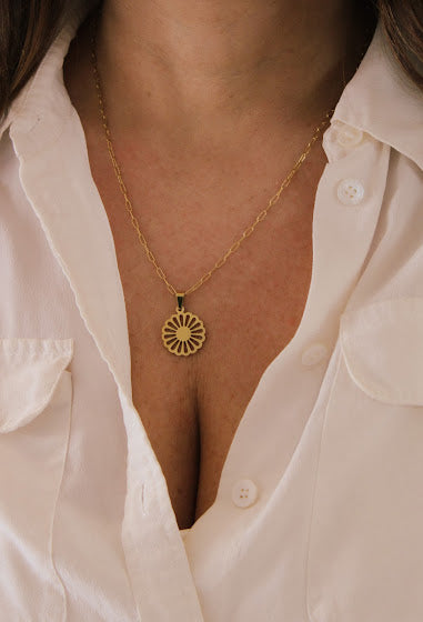 Blush Flower Necklace in Gold