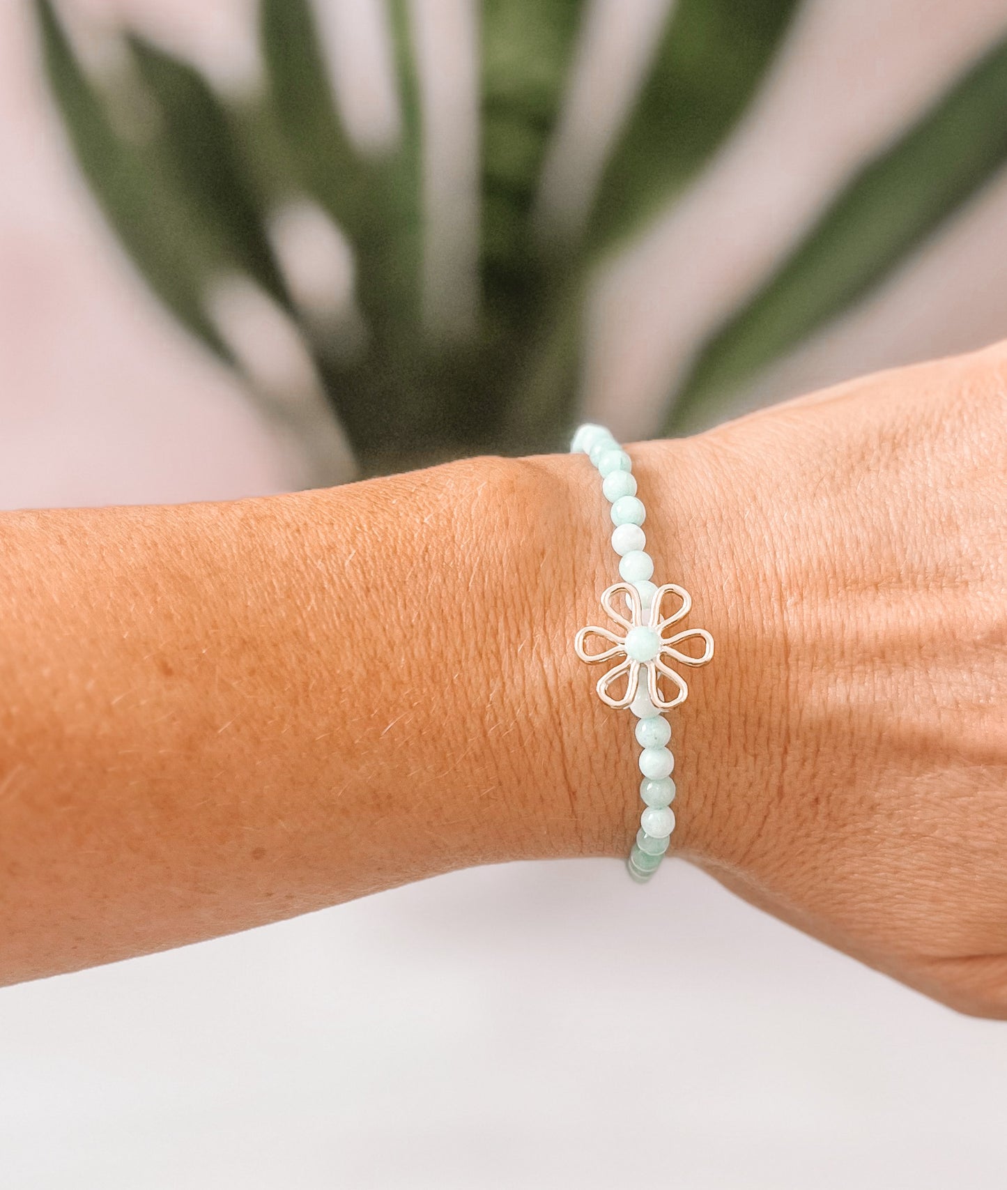 Tranquil Beaded Flower Bracelet