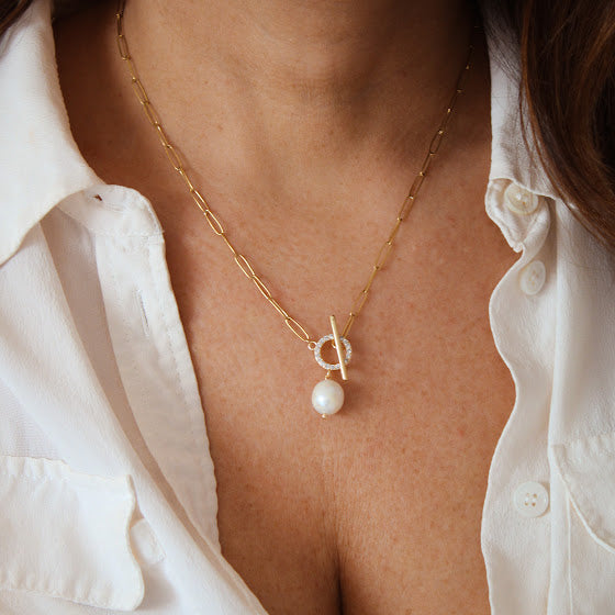Luster Pearl Necklace