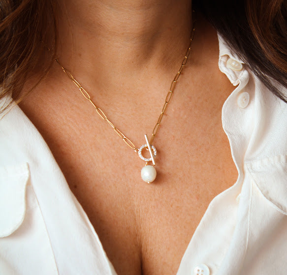 Luster Pearl Necklace